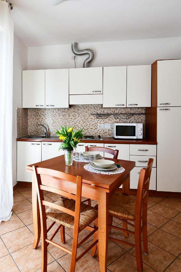 Residence Marlin Riccione Exterior foto